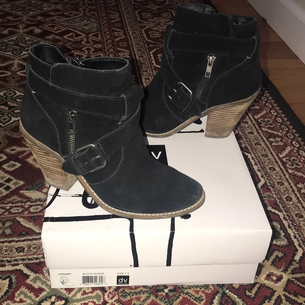 Dolce vita Conakry Black suede booties